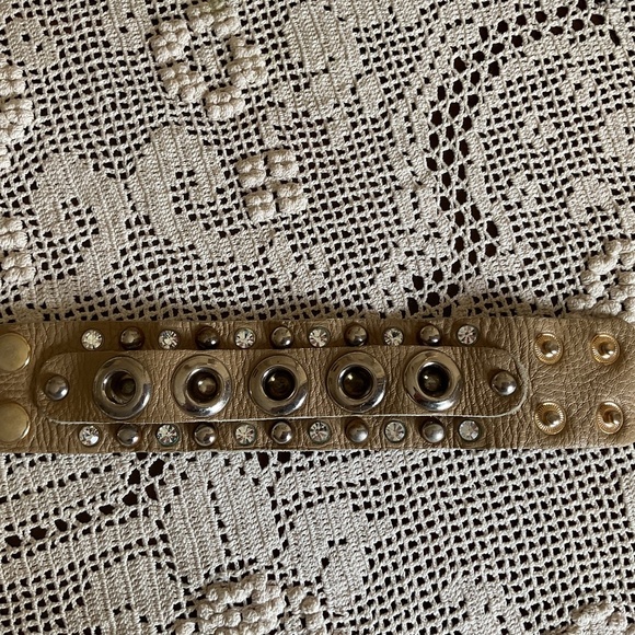 Designer Genuine Leather Stud/Rhinestone Tan silver metal Unisex Bracelet - Picture 6 of 13